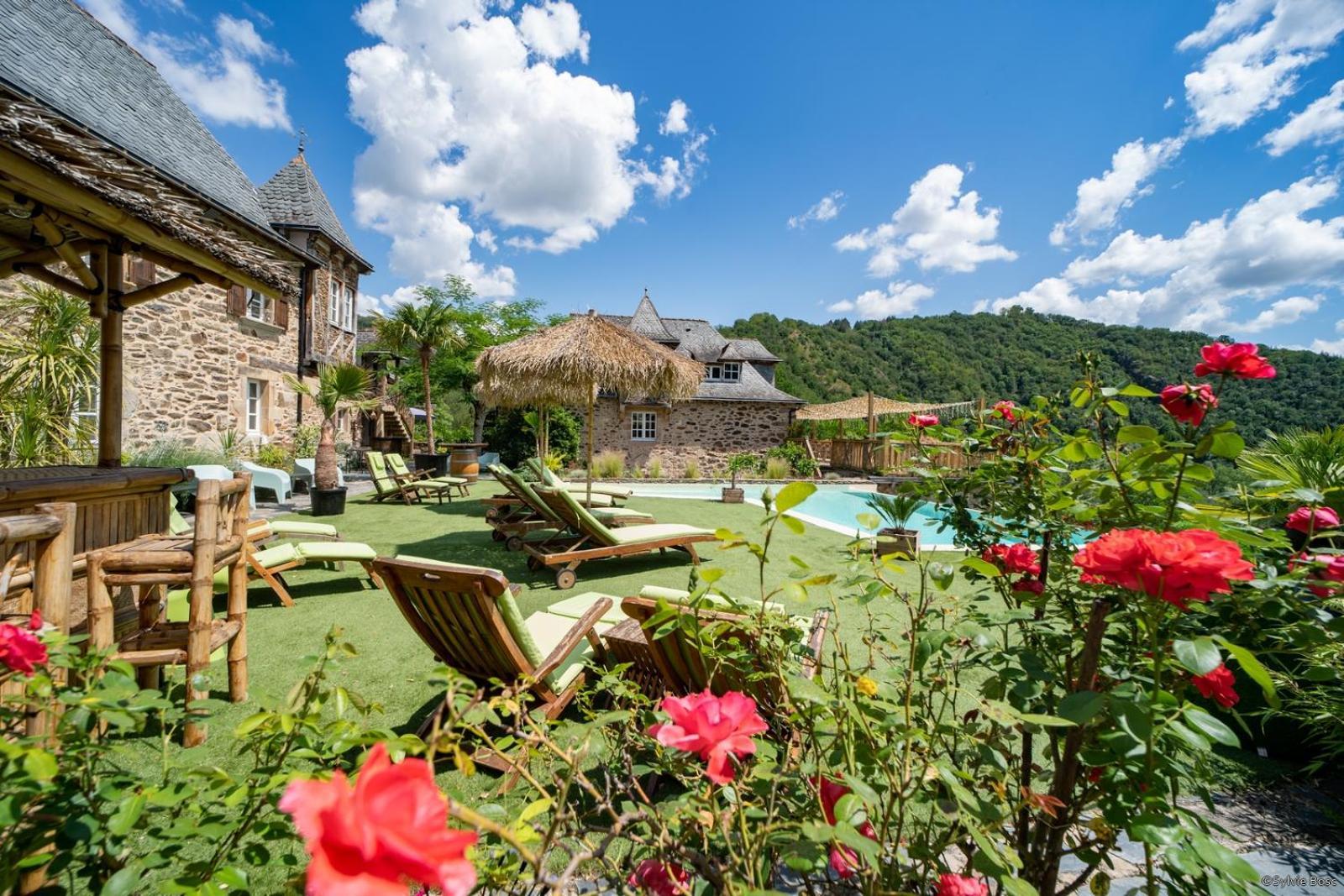 Chateau De Longcol Hotel La Fouillade Exterior photo